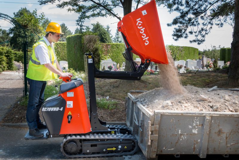 Ein Bild des Dumpers Kubota KC70VHD-4 im Einsatz